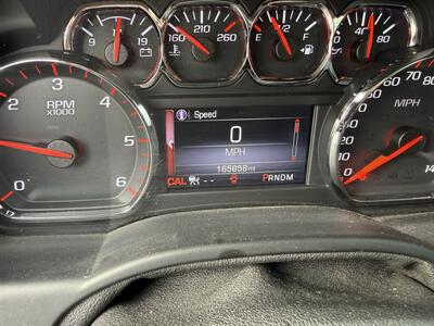 2016 GMC Yukon XL SLT   - Photo 9 - Nocona, TX 76255