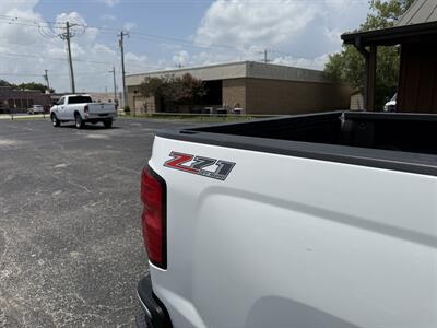 2015 Chevrolet Silverado 1500 LT Z71 4WD   - Photo 22 - Nocona, TX 76255