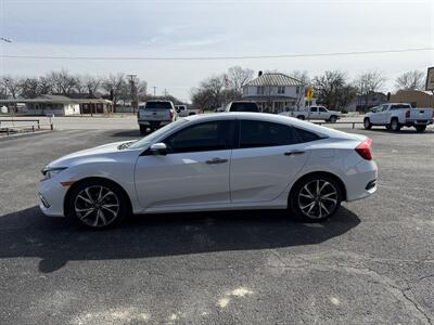 2020 Honda Civic Touring   - Photo 6 - Nocona, TX 76255