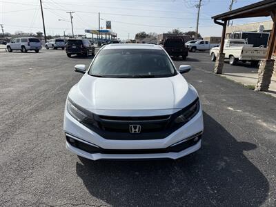 2020 Honda Civic Touring   - Photo 8 - Nocona, TX 76255