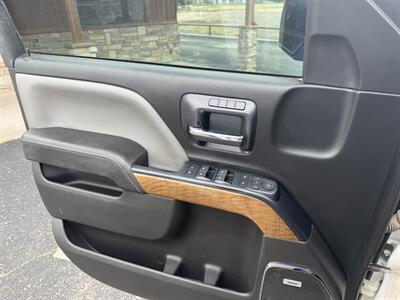 2018 Chevrolet Silverado 1500 LTZ   - Photo 15 - Nocona, TX 76255