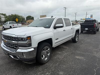 2018 Chevrolet Silverado 1500 LTZ   - Photo 7 - Nocona, TX 76255