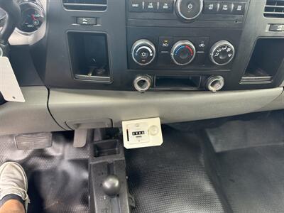 2010 GMC Sierra 2500 Work Truck   - Photo 12 - Nocona, TX 76255