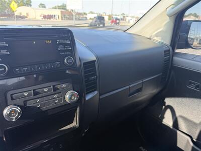 2013 Nissan Titan SV 4WD - Photo 13 - Nocona, TX 76255