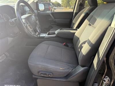 2013 Nissan Titan SV 4WD - Photo 9 - Nocona, TX 76255