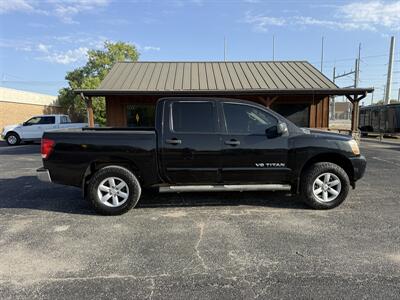 2013 Nissan Titan SV 4WD - Photo 2 - Nocona, TX 76255