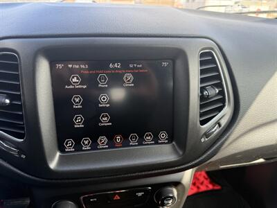 2019 Jeep Compass Trailhawk   - Photo 15 - Nocona, TX 76255