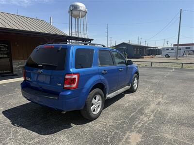 2012 Ford Escape XLT - Photo 3 - Nocona, TX 76255