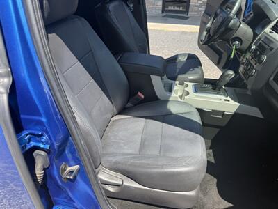 2012 Ford Escape XLT - Photo 10 - Nocona, TX 76255