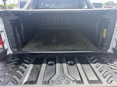 2004 Chevrolet Avalanche 1500   - Photo 18 - Nocona, TX 76255