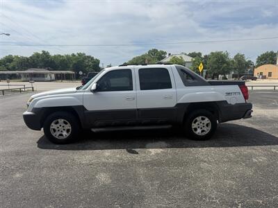 2004 Chevrolet Avalanche 1500   - Photo 6 - Nocona, TX 76255