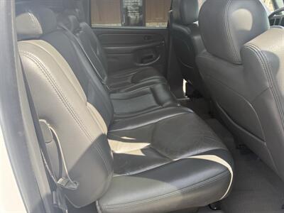 2004 Chevrolet Avalanche 1500   - Photo 11 - Nocona, TX 76255