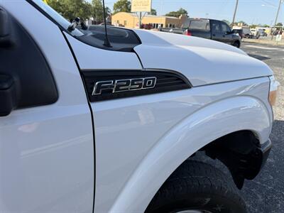2012 Ford 250 XL 4WD - Photo 18 - Nocona, TX 76255