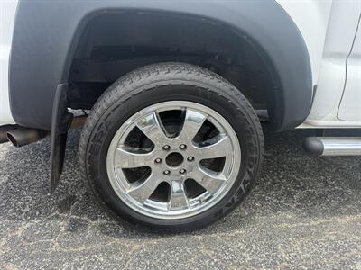 2007 Toyota Tacoma PreRunner V6 - Photo 18 - Nocona, TX 76255