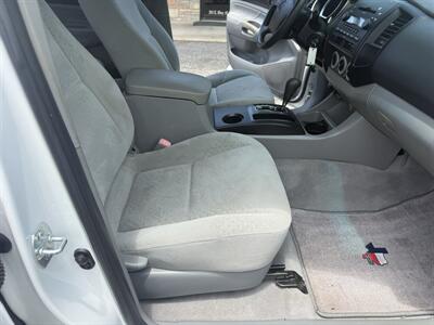 2007 Toyota Tacoma PreRunner V6 - Photo 10 - Nocona, TX 76255