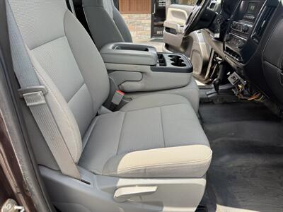 2016 Chevrolet Silverado 3500 4WD - Photo 10 - Nocona, TX 76255