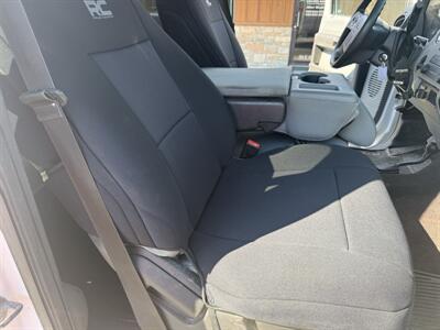 2015 Ford F-250 XLT 4WD   - Photo 10 - Nocona, TX 76255