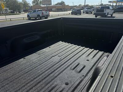 2015 Ford F-250 XLT 4WD   - Photo 17 - Nocona, TX 76255