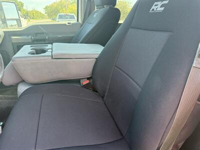 2015 Ford F-250 XLT 4WD   - Photo 9 - Nocona, TX 76255