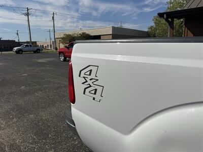2015 Ford F-250 XLT 4WD   - Photo 21 - Nocona, TX 76255