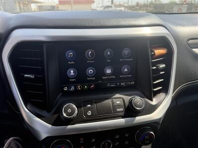 2023 GMC Acadia SLT   - Photo 17 - Nocona, TX 76255