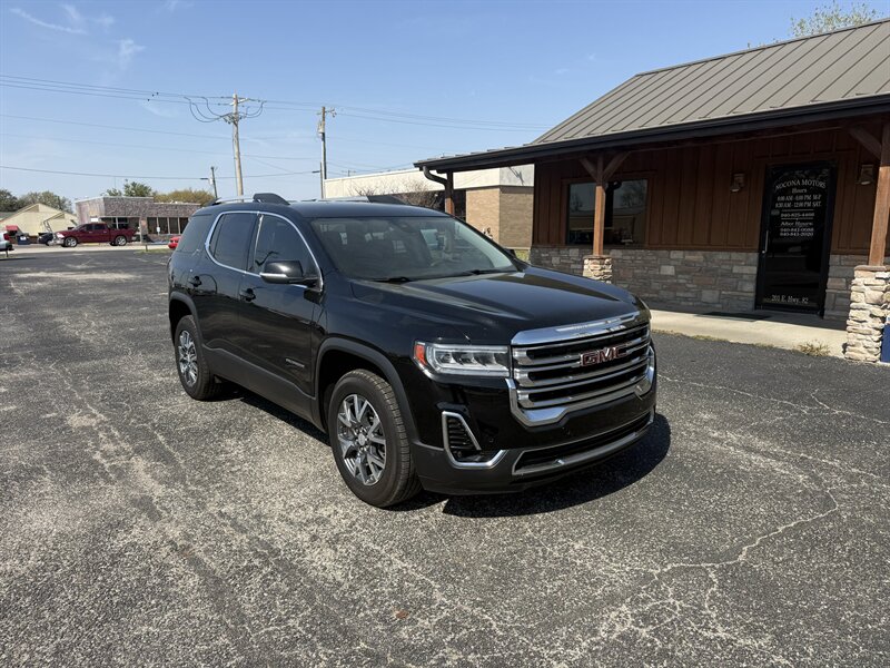 2023 GMC Acadia SLT   - Photo 1 - Nocona, TX 76255