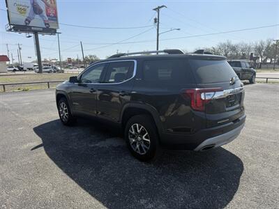 2023 GMC Acadia SLT   - Photo 5 - Nocona, TX 76255