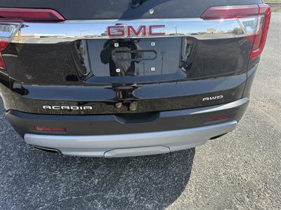 2023 GMC Acadia SLT   - Photo 22 - Nocona, TX 76255