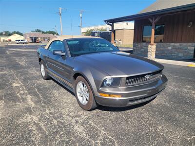 2005 Ford Mustang V6 Deluxe   - Photo 1 - Nocona, TX 76255