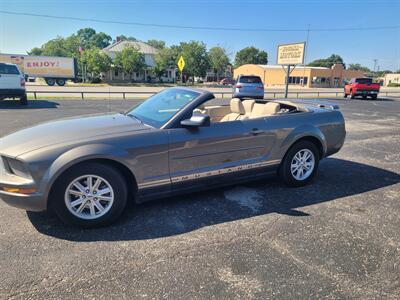 2005 Ford Mustang V6 Deluxe   - Photo 10 - Nocona, TX 76255