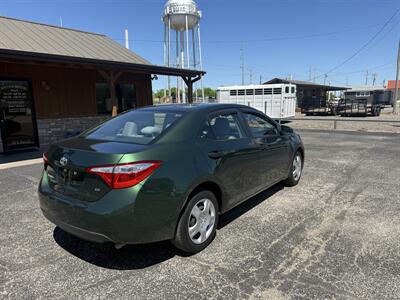 2014 Toyota Corolla LE   - Photo 3 - Nocona, TX 76255