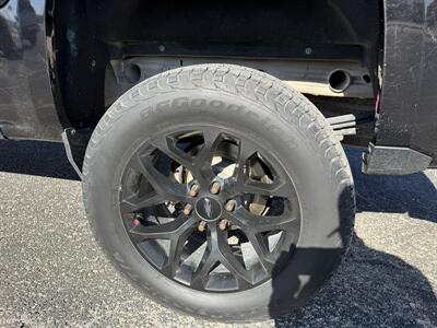 2018 Chevrolet Silverado 1500 LT Z71 CREW CAB - Photo 15 - Nocona, TX 76255