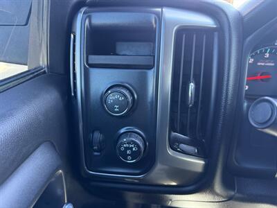 2018 Chevrolet Silverado 1500 LT Z71 CREW CAB - Photo 12 - Nocona, TX 76255