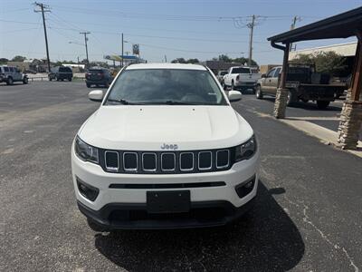 2018 Jeep Compass Latitude 4WD   - Photo 8 - Nocona, TX 76255
