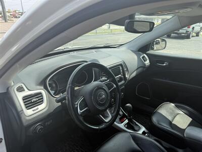 2018 Jeep Compass Latitude 4WD   - Photo 13 - Nocona, TX 76255