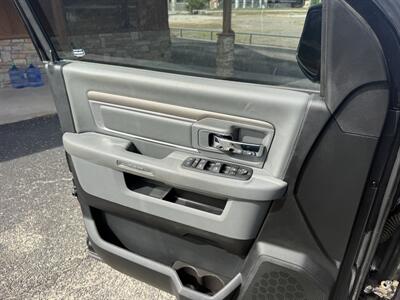 2017 RAM 1500 Big Horn 4WD - Photo 18 - Nocona, TX 76255