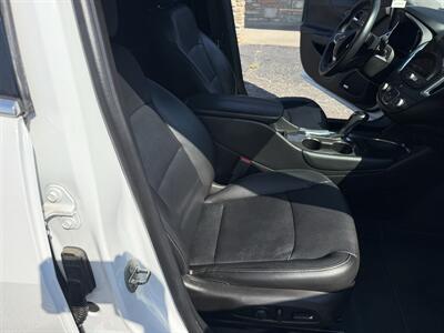 2016 Chevrolet Malibu LT - Photo 10 - Nocona, TX 76255