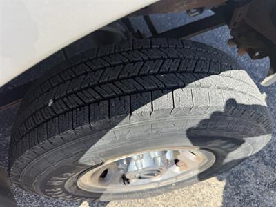 2002 Ford F-250 Crew Cab XLT 4WD - Photo 19 - Nocona, TX 76255