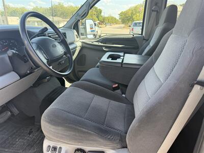 2002 Ford F-250 Crew Cab XLT 4WD - Photo 9 - Nocona, TX 76255