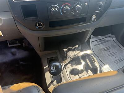 2007 Dodge Ram 3500 ST   - Photo 12 - Nocona, TX 76255