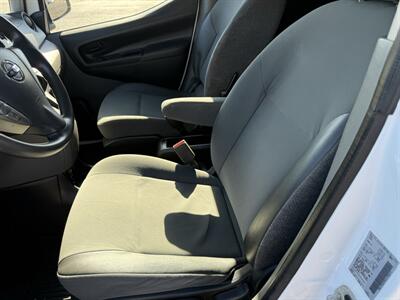 2019 Nissan NV200 S   - Photo 9 - Nocona, TX 76255