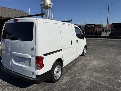 2019 Nissan NV200 S   - Photo 3 - Nocona, TX 76255