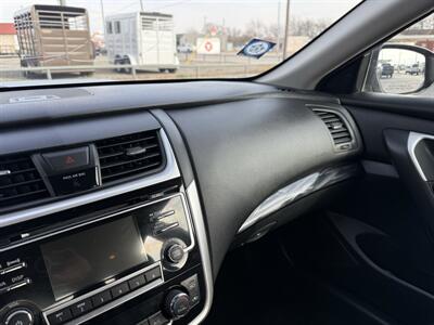 2018 Nissan Altima 2.5 SL   - Photo 15 - Nocona, TX 76255