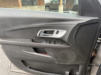 2012 Chevrolet Equinox LT   - Photo 18 - Nocona, TX 76255