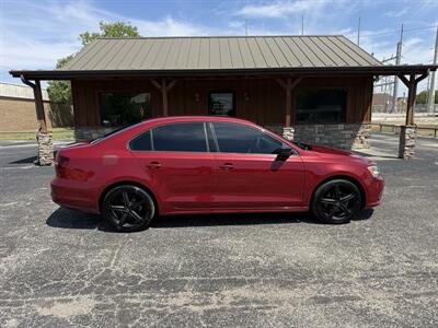 2016 Volkswagen Jetta 1.4T S   - Photo 2 - Nocona, TX 76255