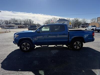 2017 Toyota Tacoma TRD Sport 4WD   - Photo 6 - Nocona, TX 76255