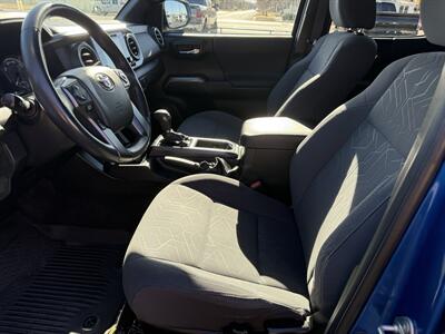 2017 Toyota Tacoma TRD Sport 4WD   - Photo 9 - Nocona, TX 76255
