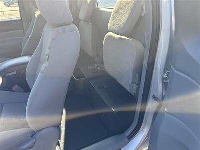 2013 Toyota Tacoma PreRunner - Photo 12 - Nocona, TX 76255