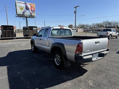 2013 Toyota Tacoma PreRunner - Photo 5 - Nocona, TX 76255