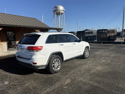 2014 Jeep Grand Cherokee Limited - Photo 3 - Nocona, TX 76255